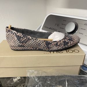 New meToo Geneva leather size 7 M